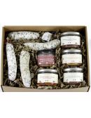 Grand coffret rempli de terrine et de saucisson de gibier
